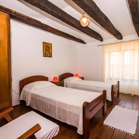 Holiday Home Trostova Kuca Pazin Ngoại thất bức ảnh