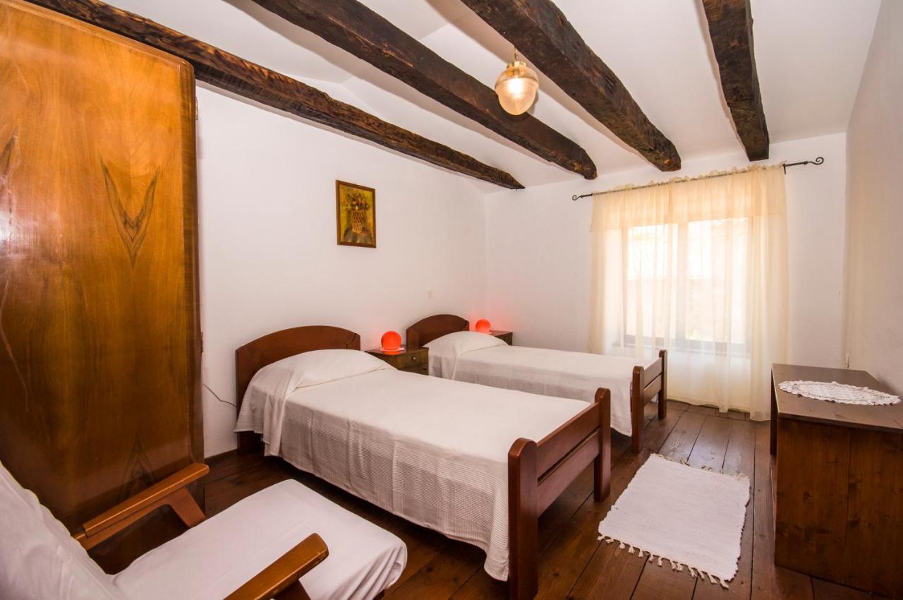 Holiday Home Trostova Kuca Pazin Ngoại thất bức ảnh