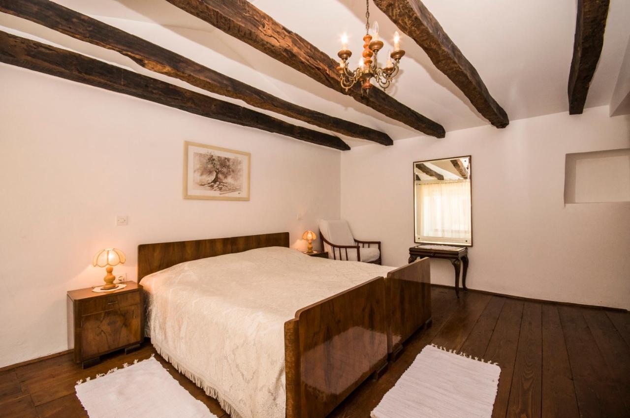 Holiday Home Trostova Kuca Pazin Ngoại thất bức ảnh