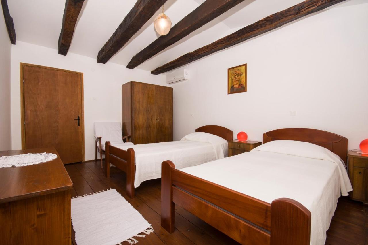 Holiday Home Trostova Kuca Pazin Ngoại thất bức ảnh